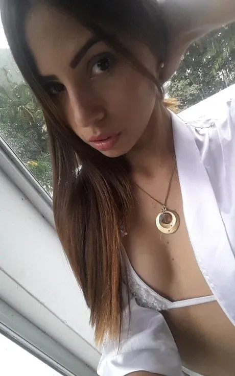 Irmak Başak Escort Profil Resmi Irmak - Başak VIP Escort Bayan Modeli - Gerçek Fotoğraflı İlan